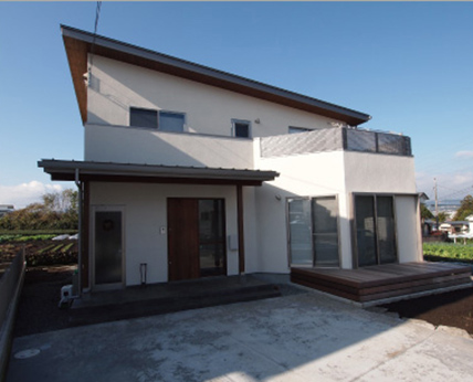 #001
越屋根の家